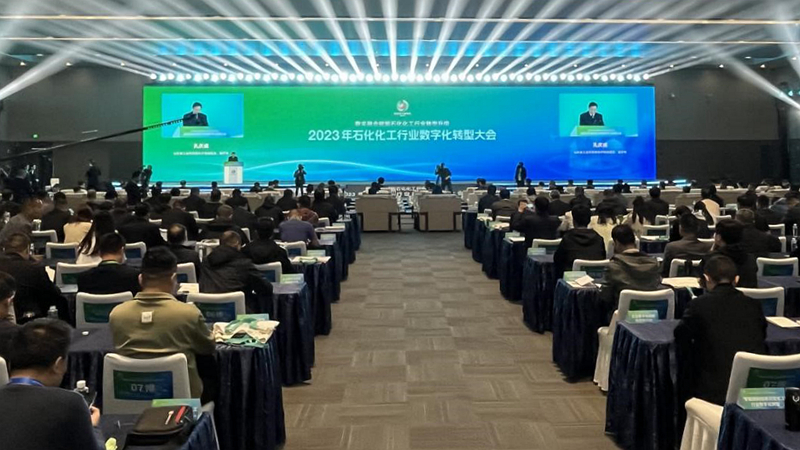 1700621110414665.png z1.png